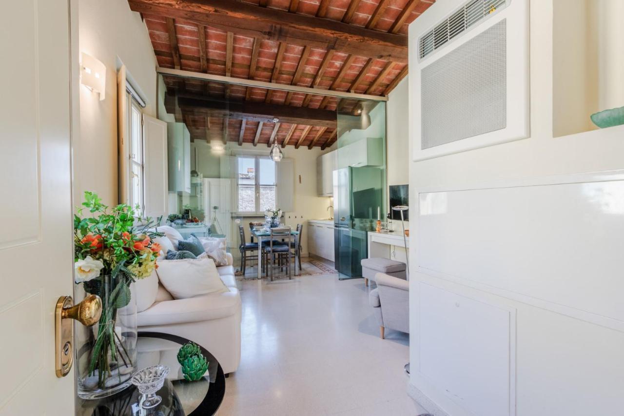 Ferienwohnung Helene Smart Flat With Elevator Inside Lucca Exterior foto